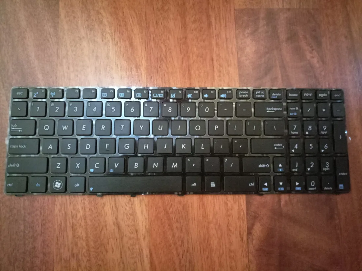nova tastatura asus F55 F55A F55C F55U F55V F55VD