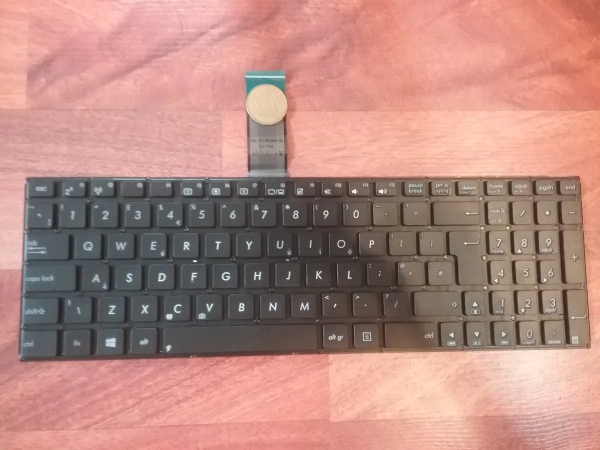 nova tastatura asus E550LN E550LDV D552VL D552WA D5 veliki enter