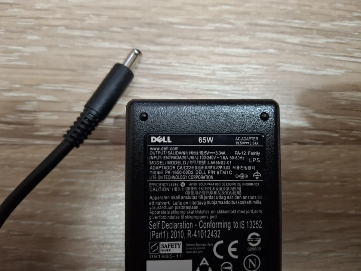 dell inspiron 3473 5418 p143 p143g p147 punjac original novo