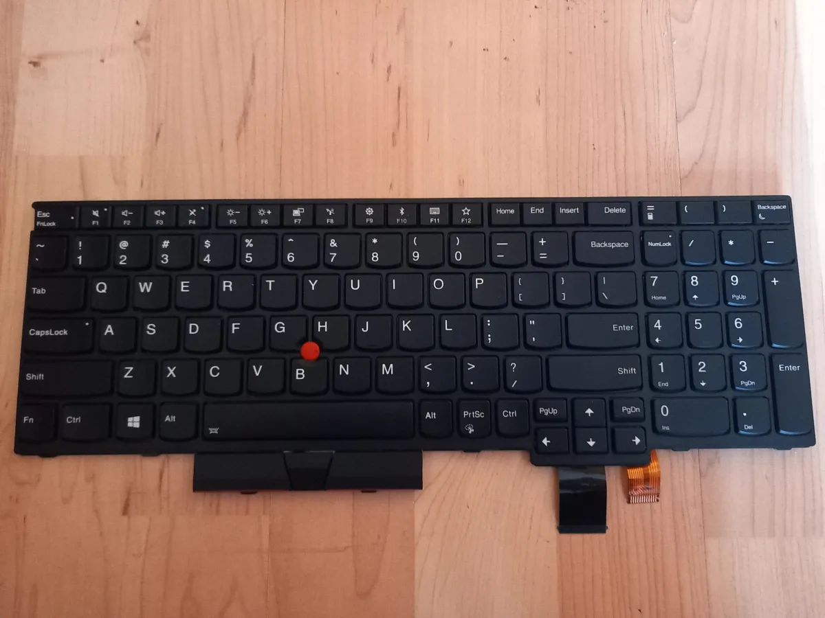 tastatura lenovo t570 t580 p51s p52s sa osvetljenjem nova