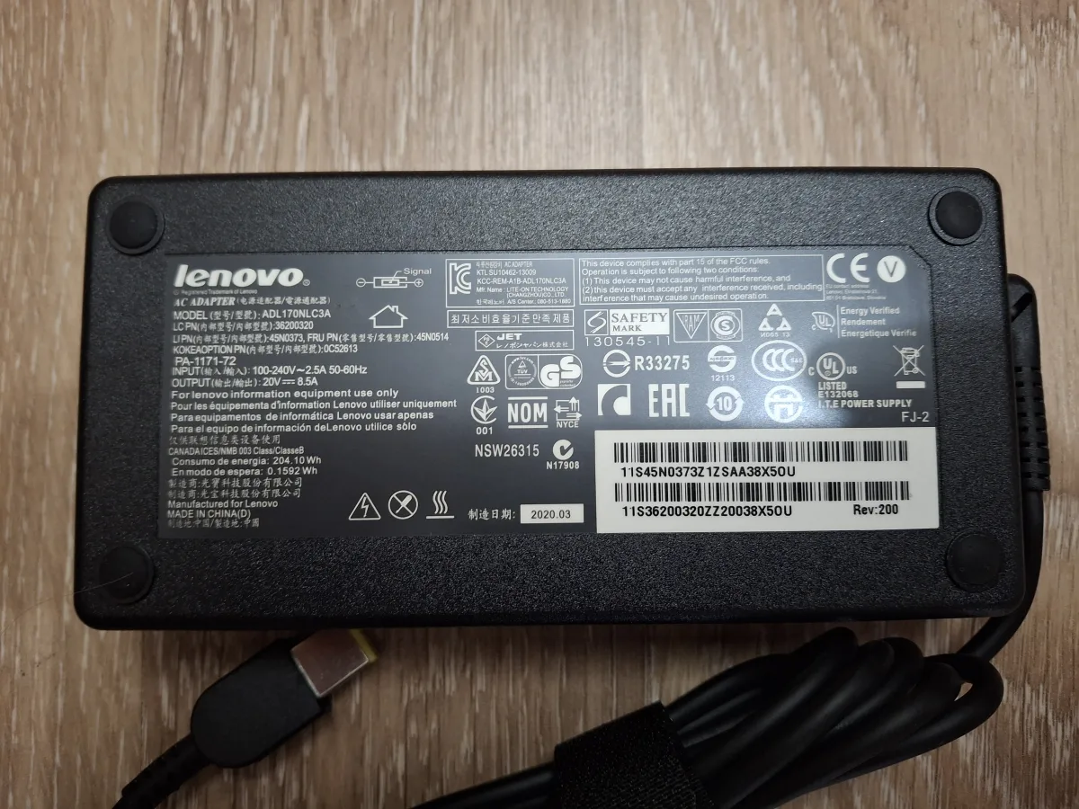 lenovo punjac thinkpad p50 p51 p70 p73 original novo
